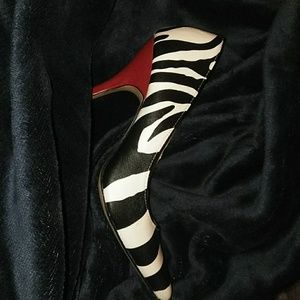 Kelly and katie zebra high heeld